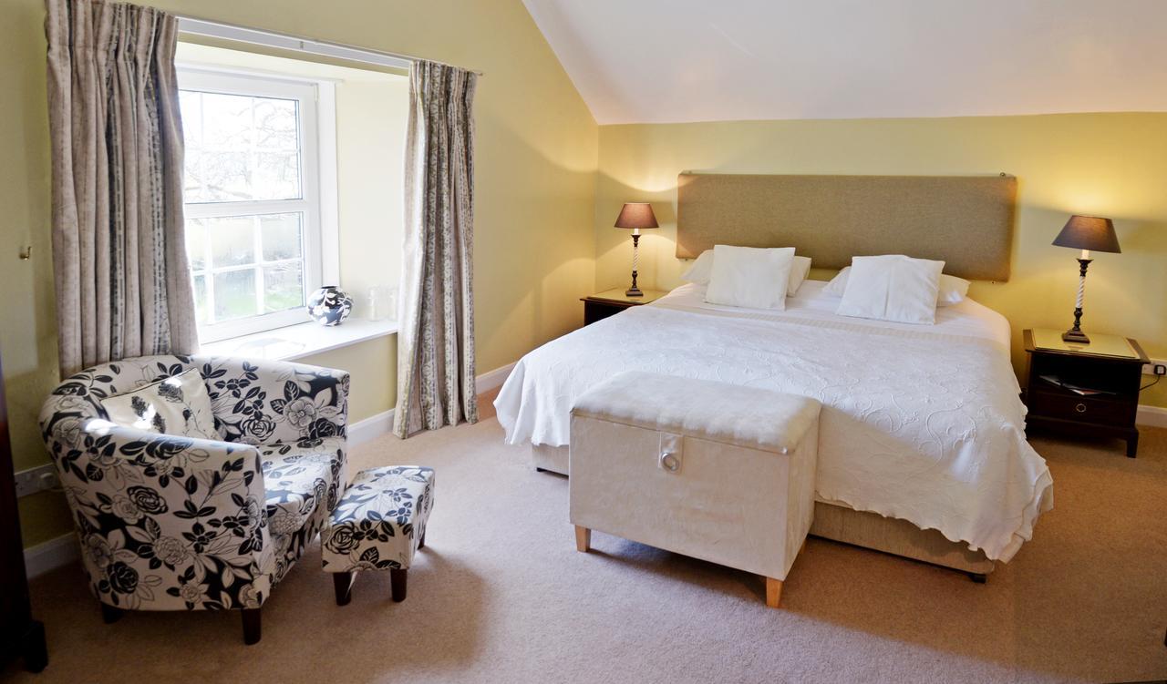 Buccleuch Arms Hotel St Boswells ภายนอก รูปภาพ
