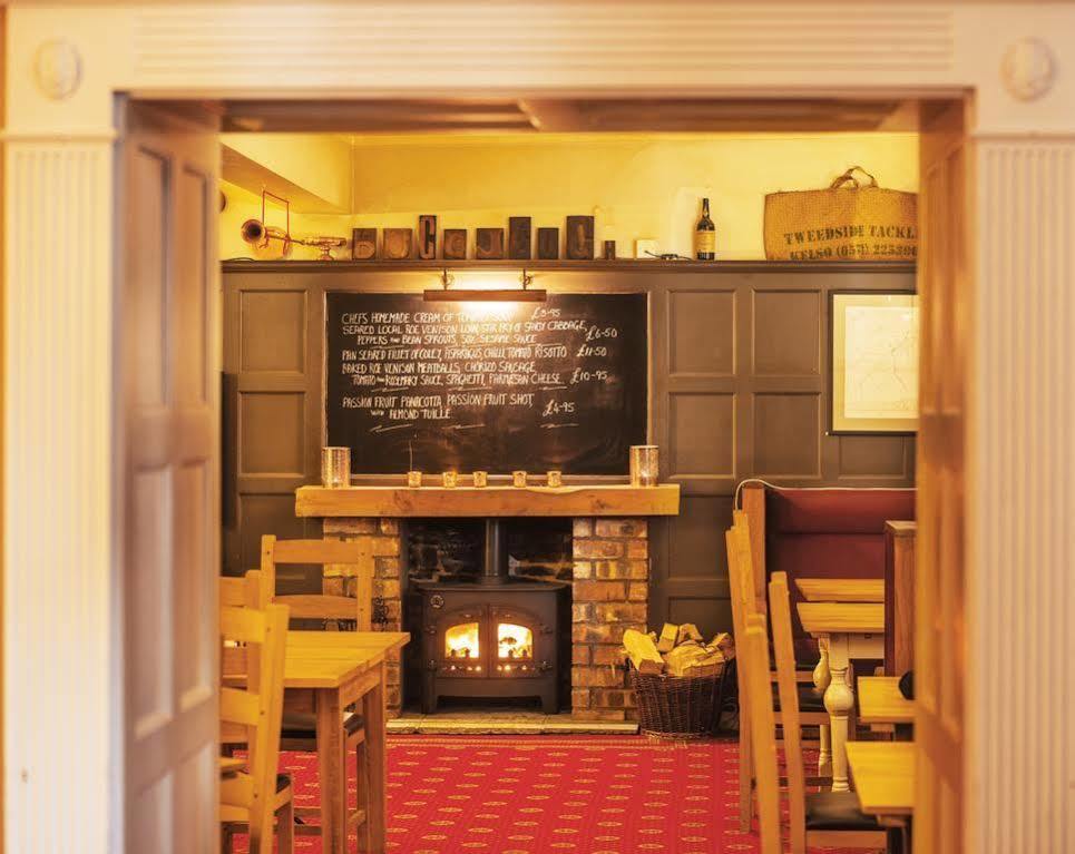 Buccleuch Arms Hotel St Boswells ภายนอก รูปภาพ